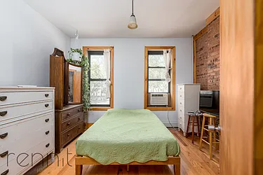 Rented by Rennit Inc.