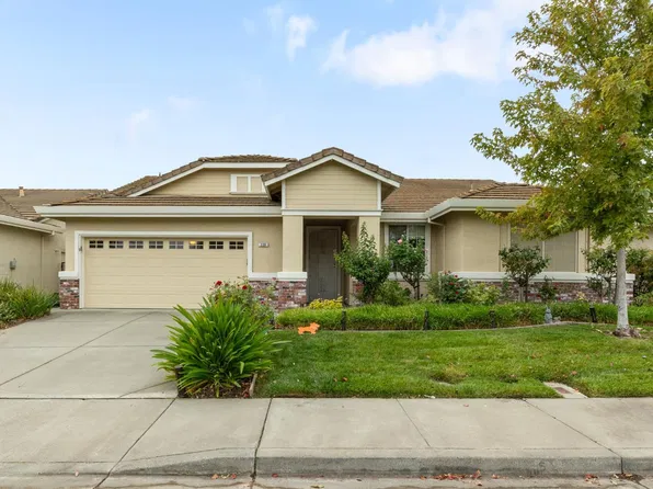 220 Mandarin Circle, Vacaville, CA 95687
