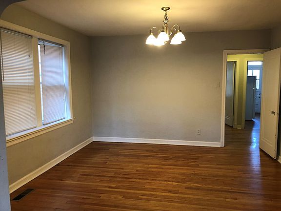 4th image of 7101 Dartmouth Ave Floor 1