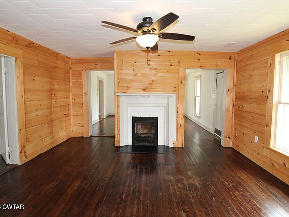 3rd image of 210 Tatertown Rd