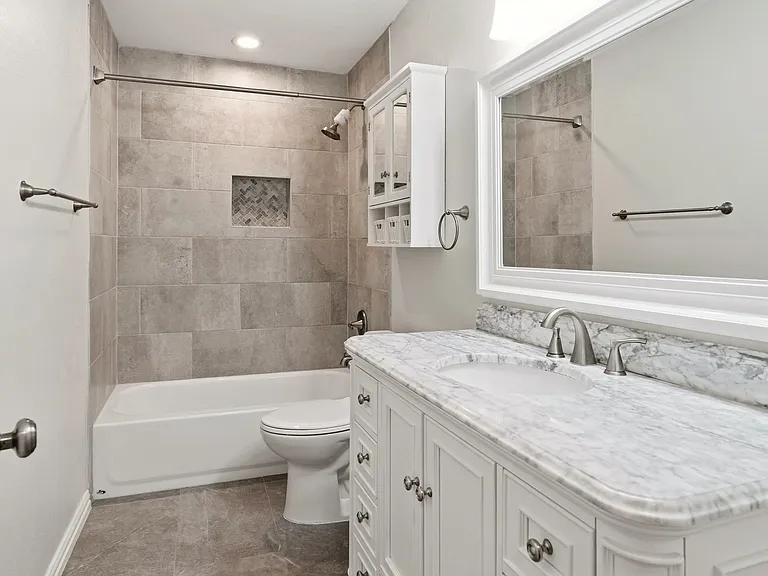 7354 Walling Ln — Photo 15