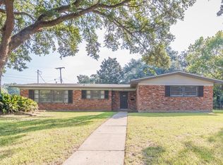 303 Louise Dr, Lafayette, LA 70506