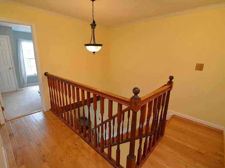 1527 Snug Harbor Rd — Photo 16