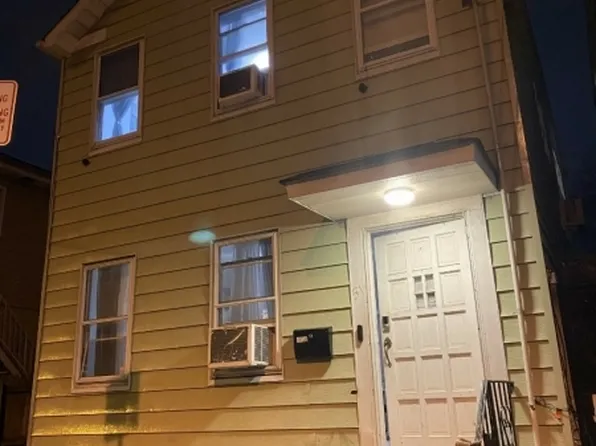 51 Mott St, Newark City, NJ 07105