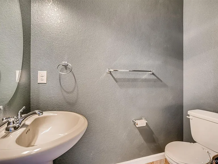18069 E Saskatoon Pl — Photo 25