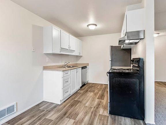 3rd image of 12815-12821 123rd St E #21-6