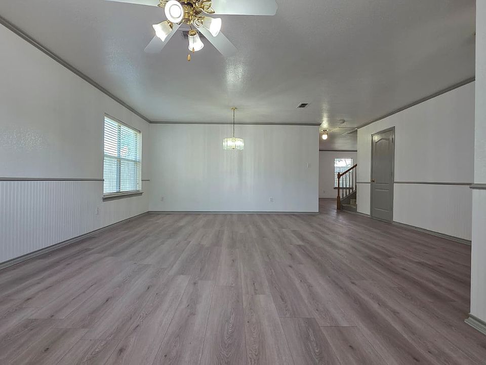 House entrance pic 1