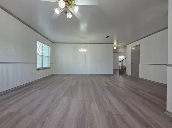 4504 Skipador Dr, Fort Worth, TX 76179