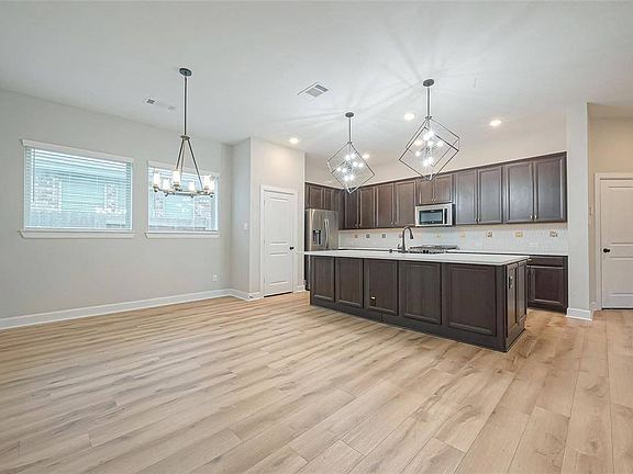 3rd image of 23722 Pullin Market Dr #1