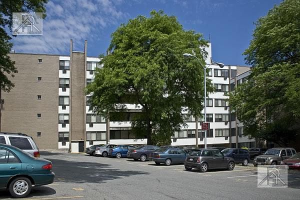 2nd image of 1455 Commonwealth Ave #5