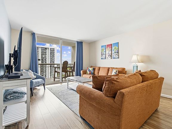 4th image of 9820 Queensway Blvd. #1506