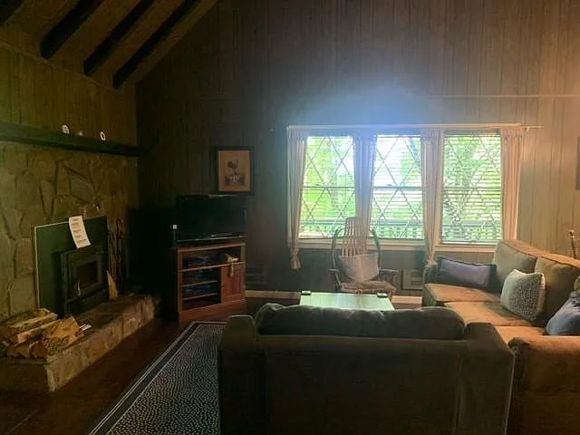 211 Chalet Village Ln #211 — Photo 5