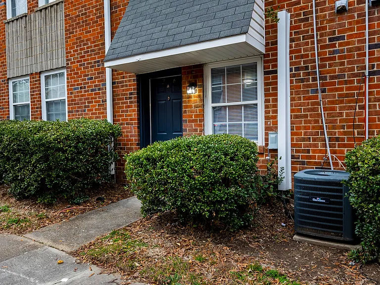 Graystoneplace Apartments — Photo 10