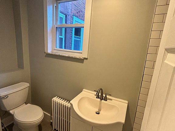 5th image of 1432 W Porter St #2
