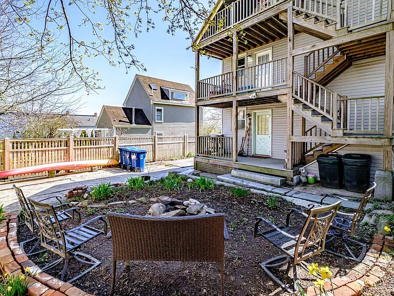 21 Briggs St — Photo 1