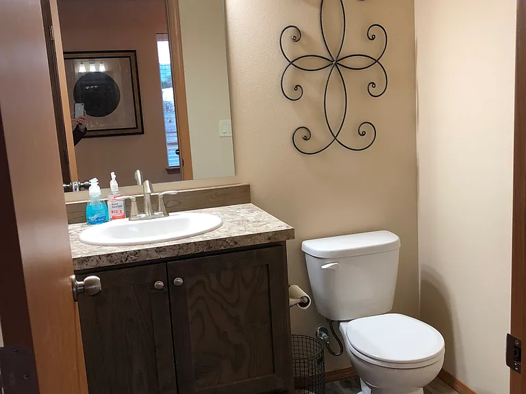 1010 N Devon Ave — Photo 7