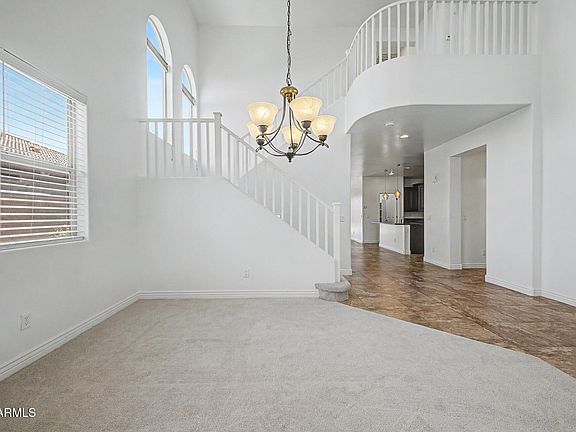 4th image of 2061 E FLINTLOCK Drive