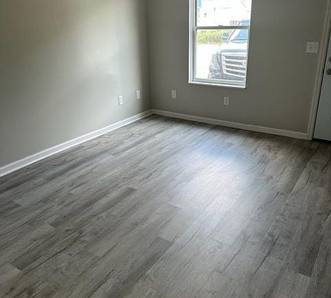 4th image of 143 Skokiaan Dr #12