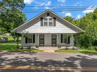 218 Oliver St, Paris, TN 38242