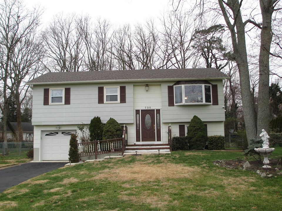 1st image of 730 Viscount Dr