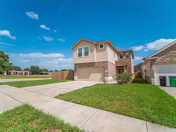 3rd image of 12003 Northpointe Meadows Dr