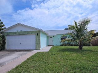 6123 71st St N, Saint Petersburg, FL 33709