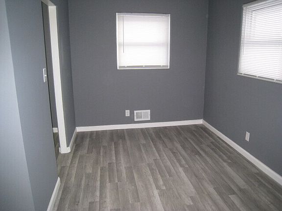 4th image of 4311 N Whittier Pl