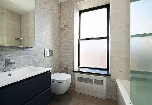 5th image of 182 Stanton St Penthouse 6