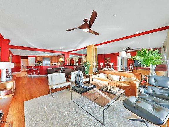 4th image of 917 1ST Street N #703