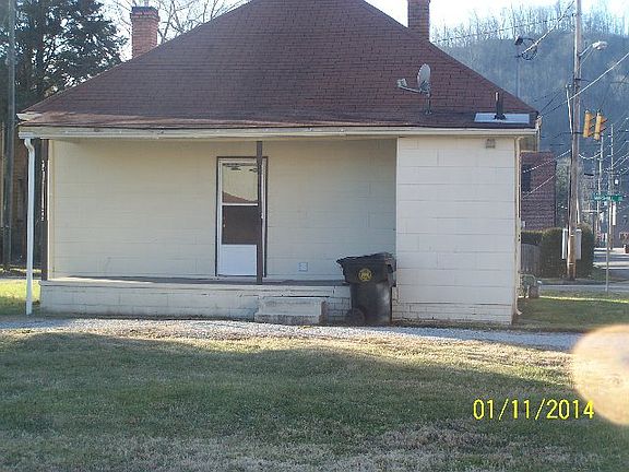 2nd image of 216 Marshall Ave