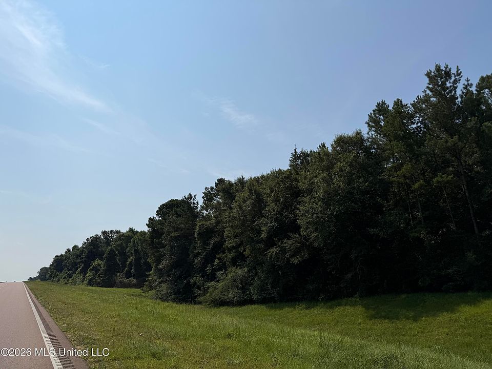1st image of 751 Highway 98 W