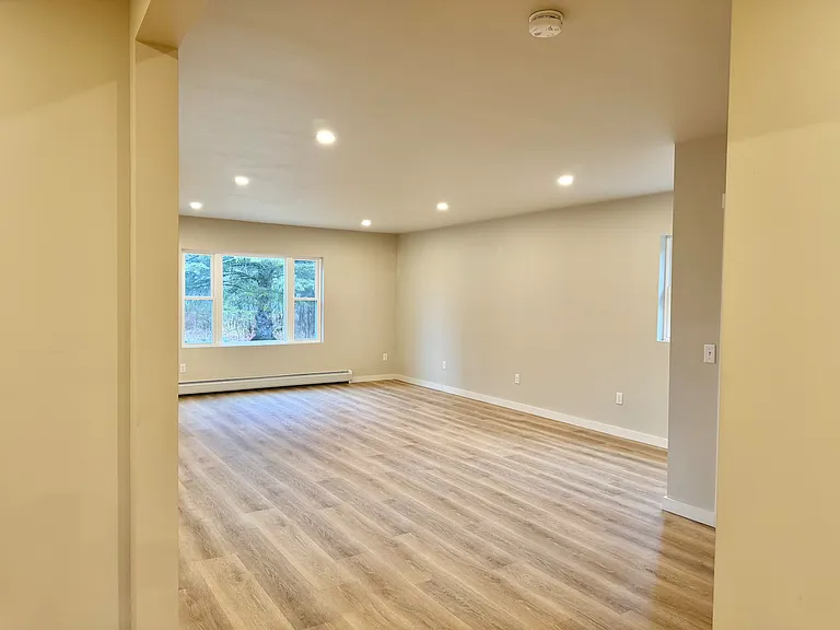 954 Howrigan Rd #1 — Photo 6