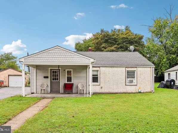 7 Hurford Pl, Aston, PA 19014