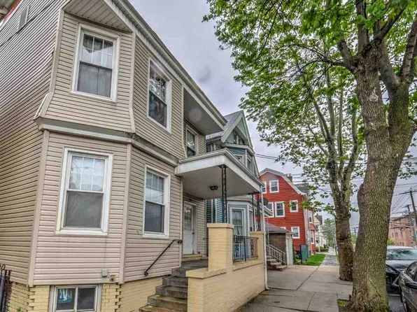 305 Ann St, Harrison, NJ 07029