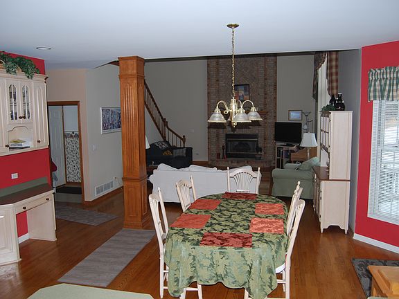 5th image of 1222 Bristol Ct