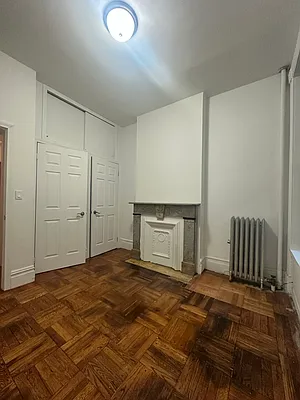 Rented by Peter R. Hungerford, LREB | media 17