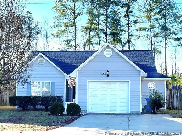 850 Nighthawk Pl, Fayetteville, NC 28314
