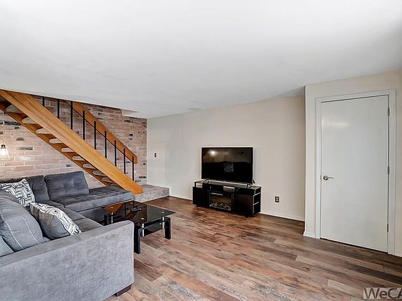 3rd image of 539 Monticello Ave Unit B