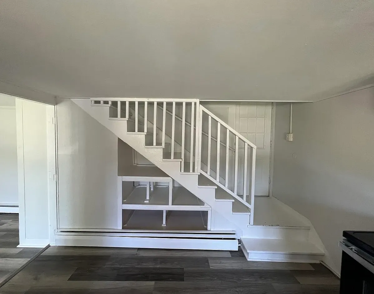 Building Photo - 63 E Bow St #3