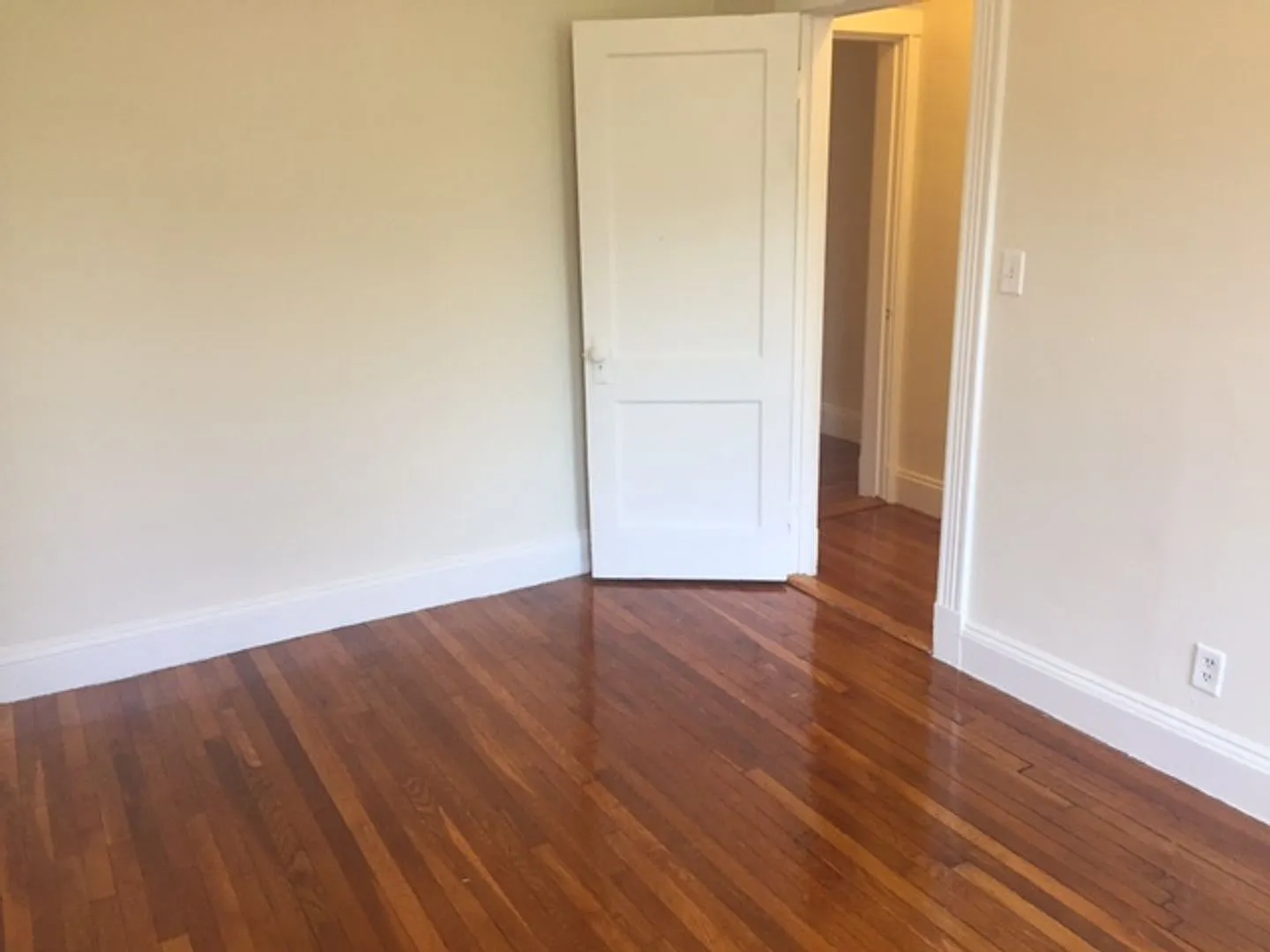 Nicely renovated 1 bed near the heart of Fenway! — Photo 4