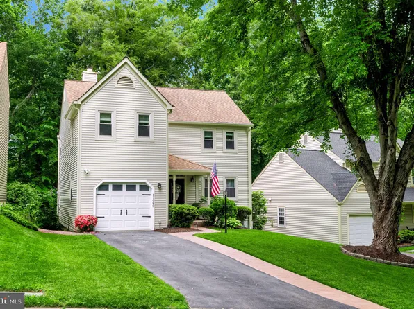 11980 Home Guard Dr, Woodbridge, VA 22192