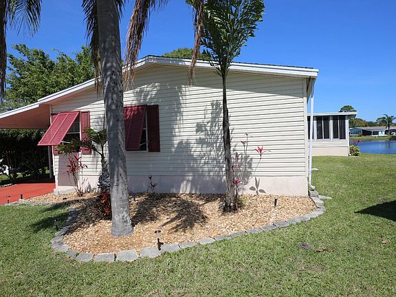 5th image of 264 Longpointe Ct