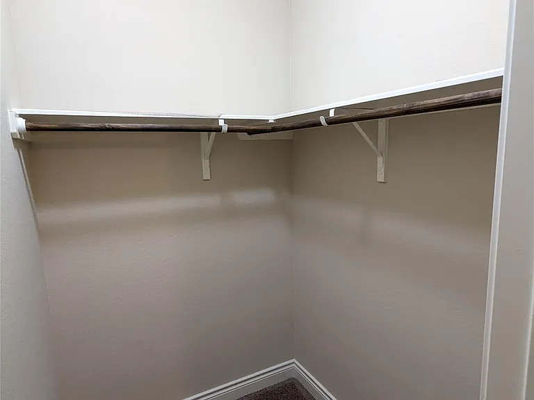 313 Summer Pointe Dr — Photo 25