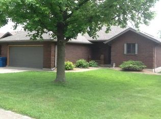 1438 E McClernon St, Springfield, MO 65803