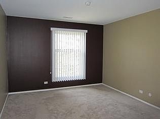 3rd image of 2860 Northampton Dr