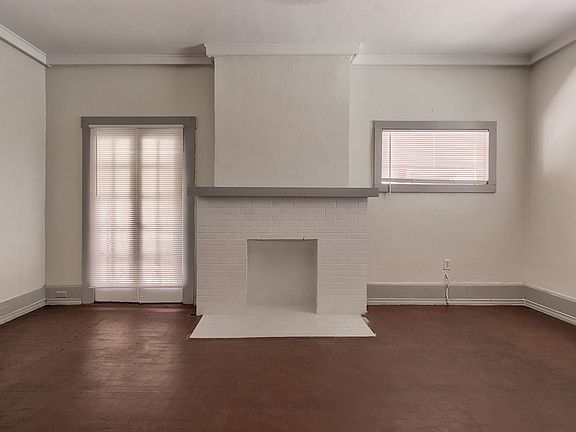 3rd image of 3511 Pershing Dr APT 1