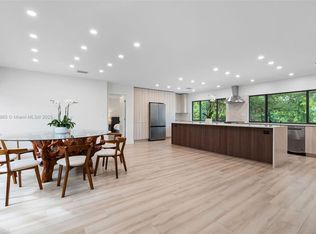 12511 SW 13th St, Davie, FL 33325