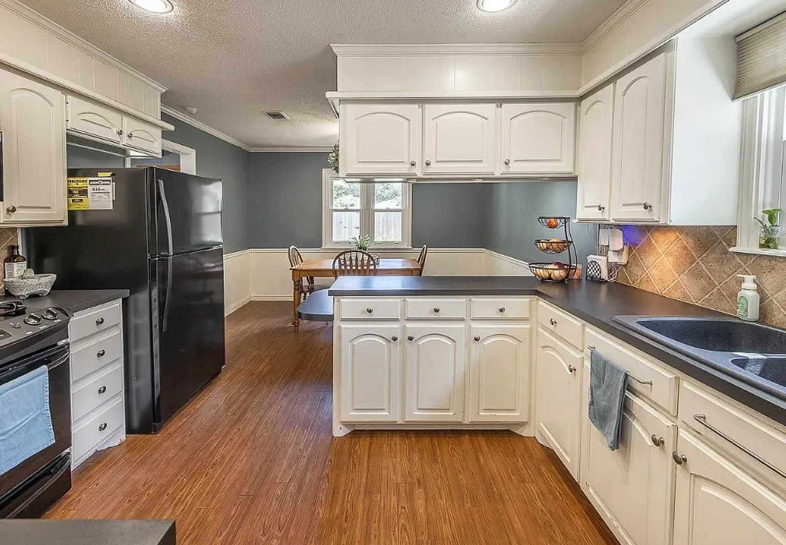 Charming Central Lubbock Home with a Spacious Backyard — Photo 4