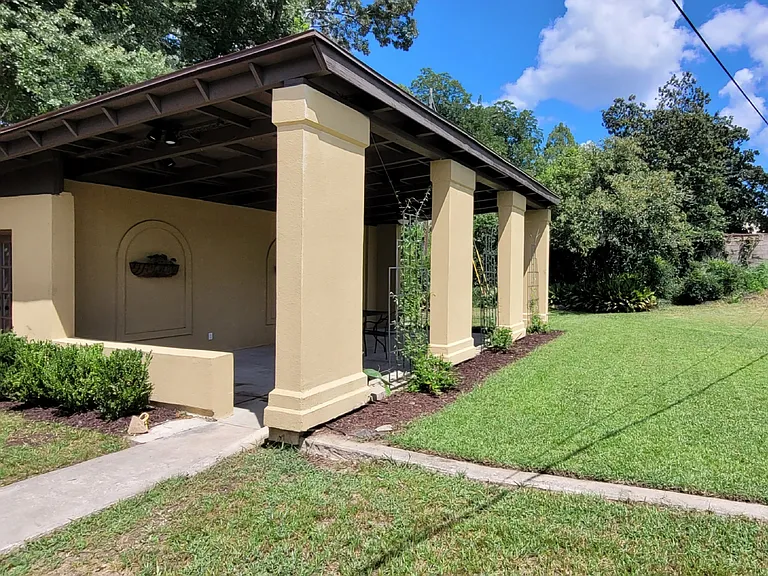 122 Florida Ave — Photo 12