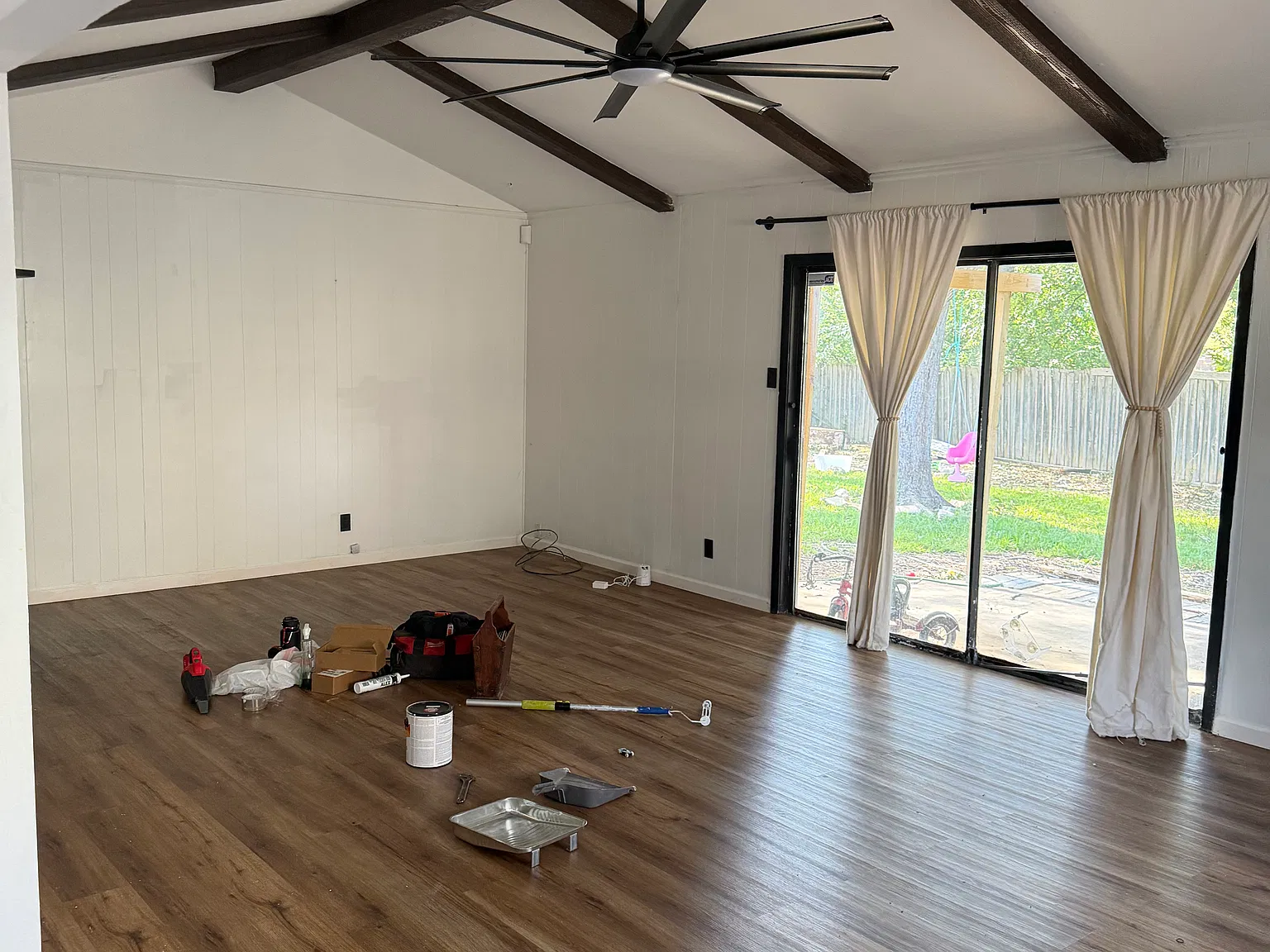 3 bed, 1316 sqft, $1,800 — Photo 2